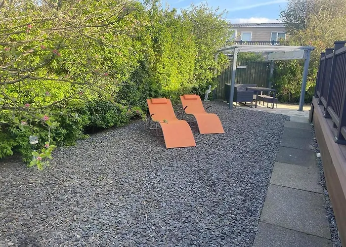 Lisas In The District * Millom